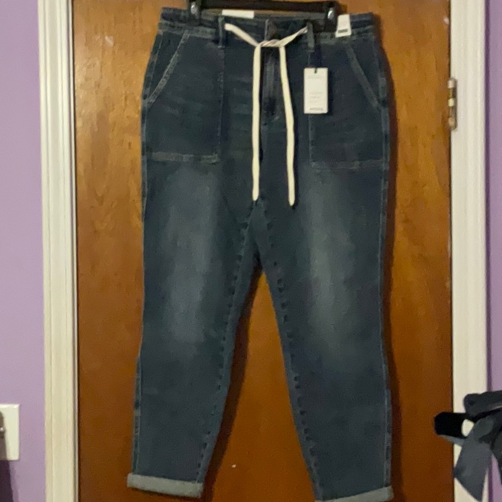 Judy Blue Jean joggers, highwaisted, size 13/31